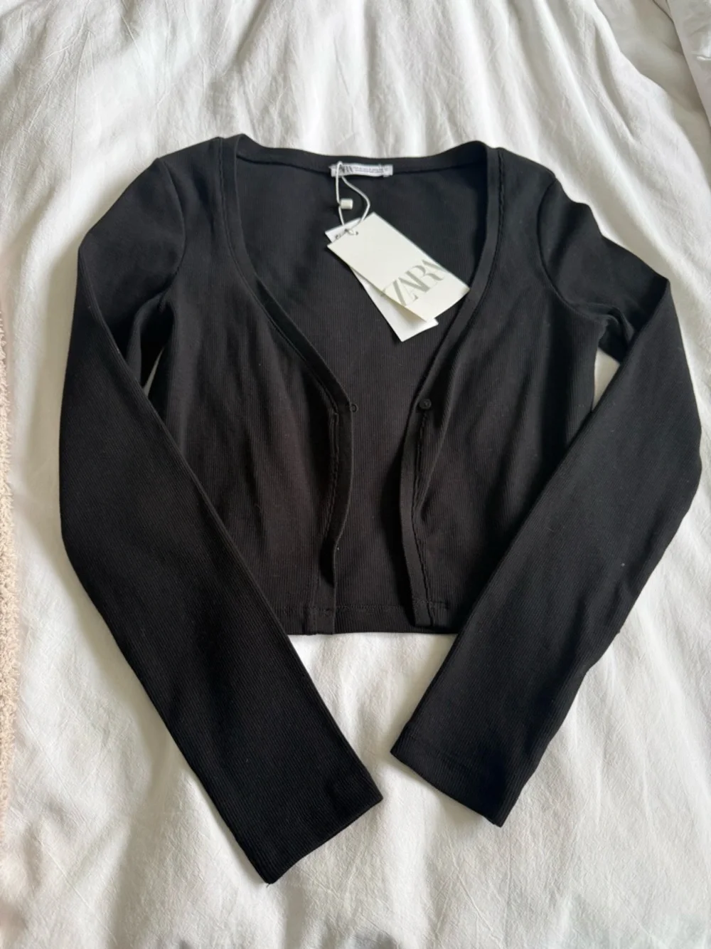 Zara Black Ribbed Cardigan - Picture 1 of 3